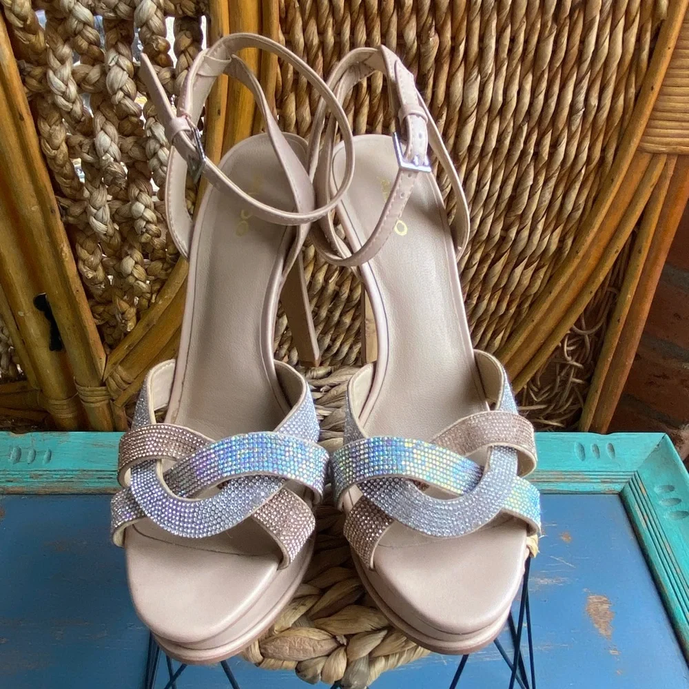 Aldo Elegant Beige and Gold Rhinestone Women's Heels Sandals Great Condition - Picture 14 of 15